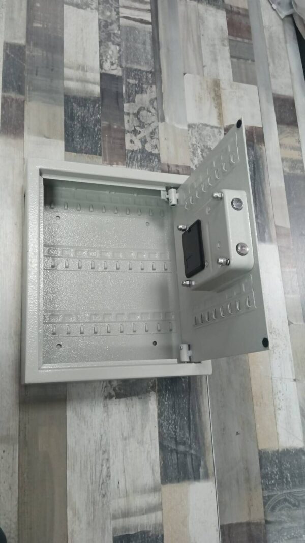 CAJA DE LLAVES